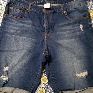 Ava & Viv Bermuda shorts